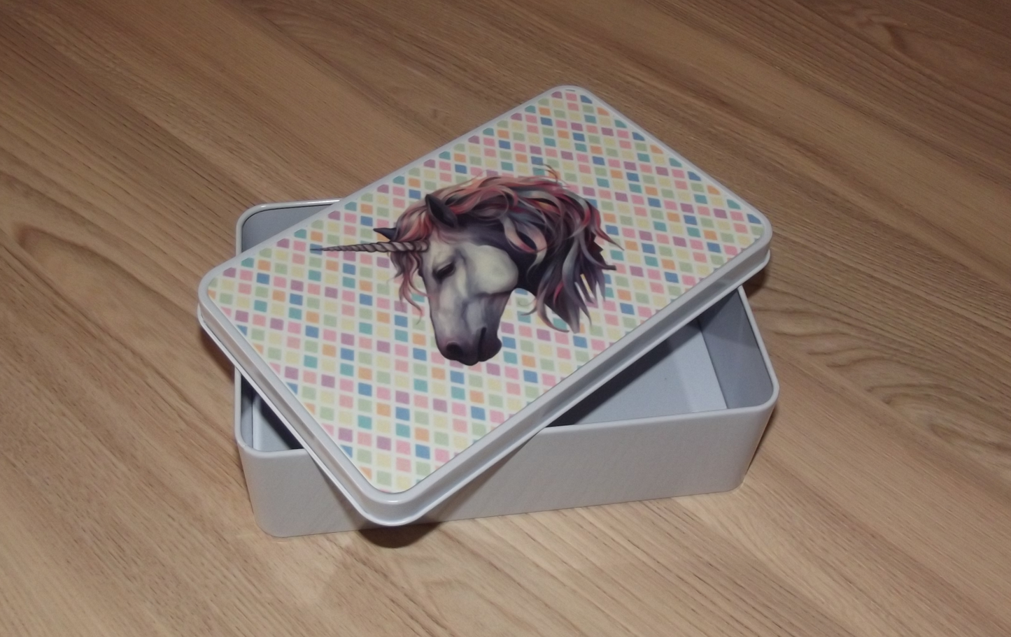 Storage tin with Unicorn on lid